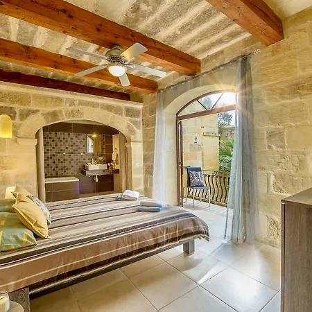 Ta' Majsi Country house *